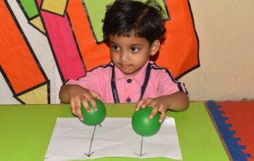 Fun Learning in Nursery – Bilateral Coordination Activity (2) Fun Learning in Nursery – Bilateral Coordination Activity (2)